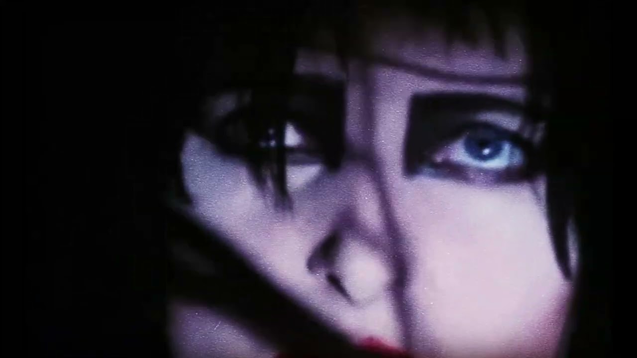 Into The Light ~ Siouxsie And The Banshees {slow + reverb} :)