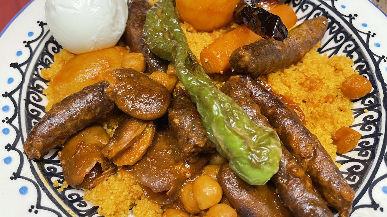 المطبخ التونسي : كسكسي بالخضرة و القديد تونسي بنة على بنة 👌