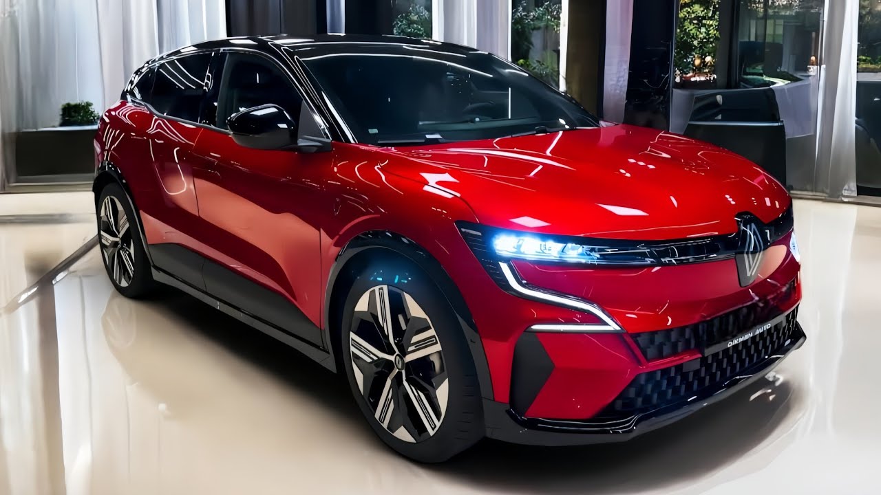 The 2025 Renault Megane E-Tech Hybrid New Design Modern Luxury Compact SUV - Exterior And Interior