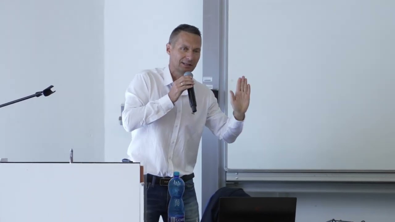 Ako sa učiť viac jazykov naraz — Róbert Černák