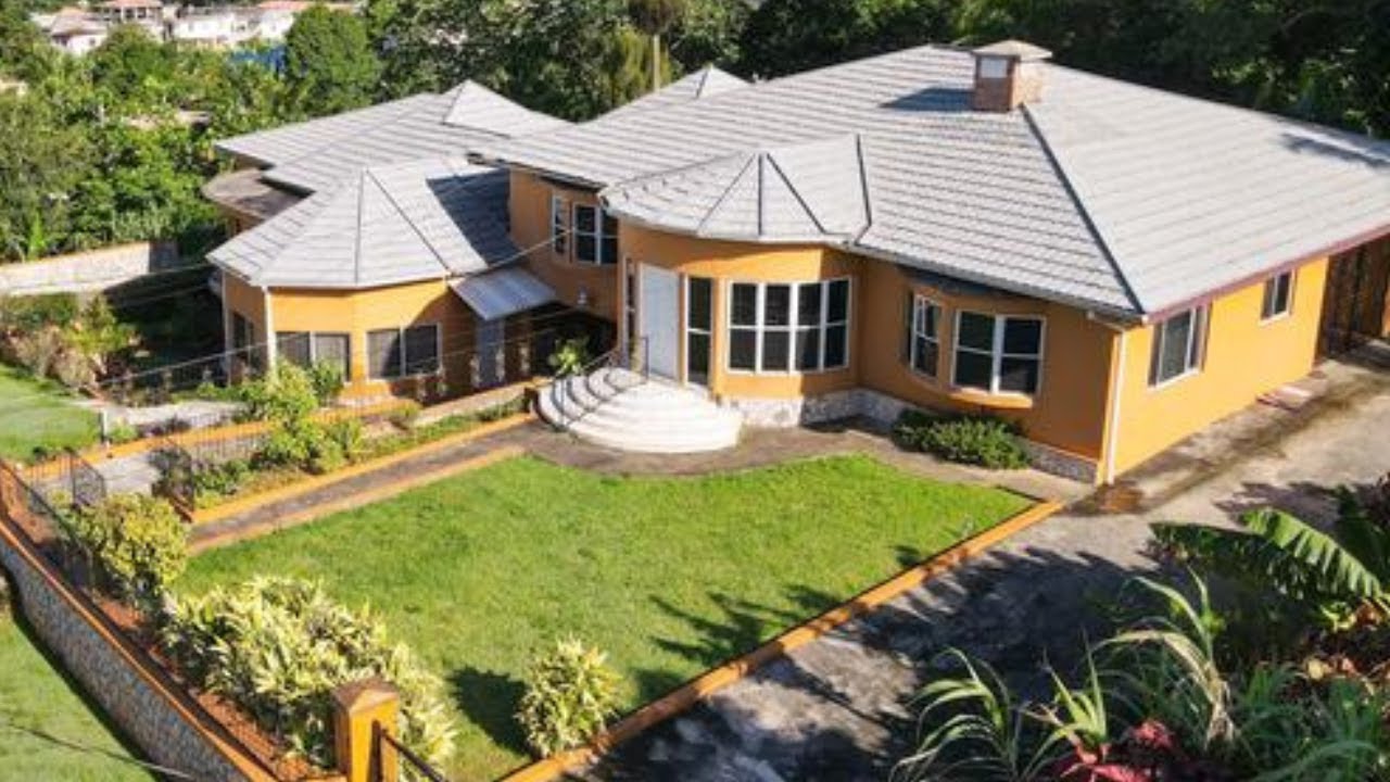 Beautiful 8 Bedroom 5 Bathroom House For Sale in Waltham, Mandeville, Manchester