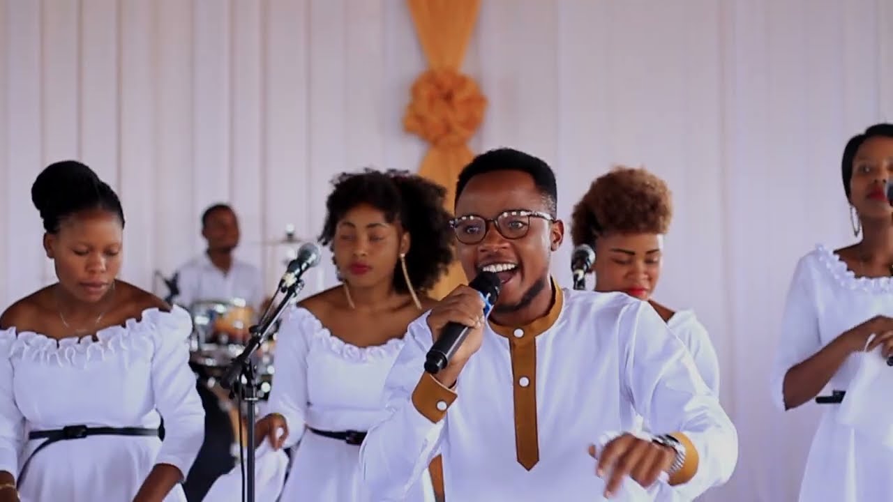 PCMA Mlima wa BWANA Praise Team // YESU NAKUPENDA. LIVE KATIKA UZINDUZI WA JENGO LA KANISA.