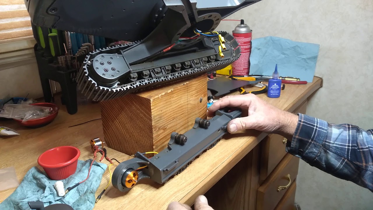 360L excavator track motor replacement