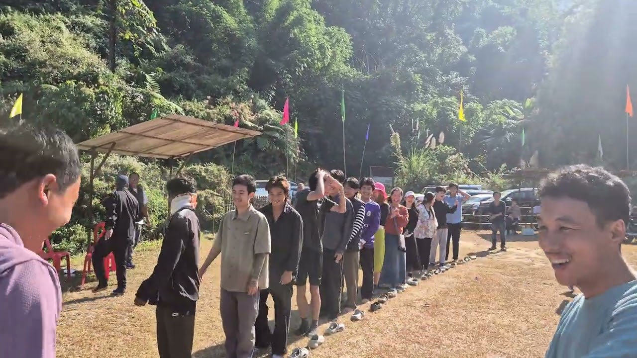 Right-Left game competition 