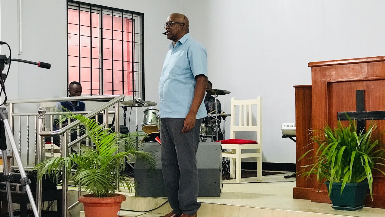 Sunday Service Ninyi Ni Chumvi Ya Dunia Mch Elias Pallangyo - 20-1122