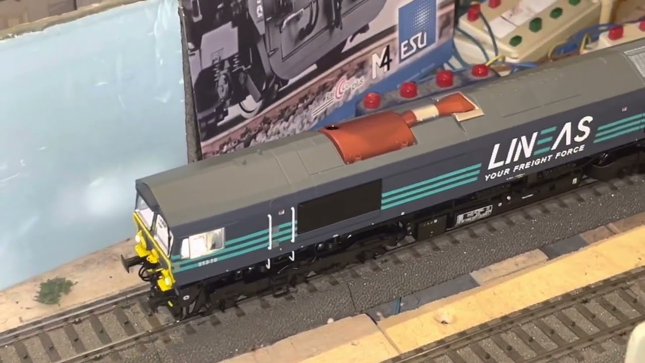 ESU Class 66 und Altstadtszene