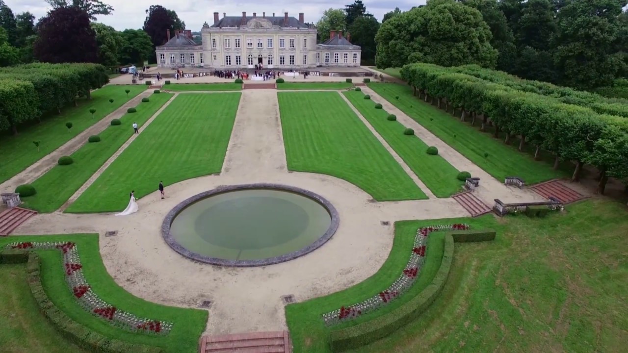 Chateau de Craon - drone