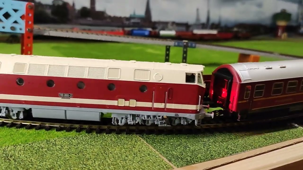 BR 119 DR + Mitropa (H0)