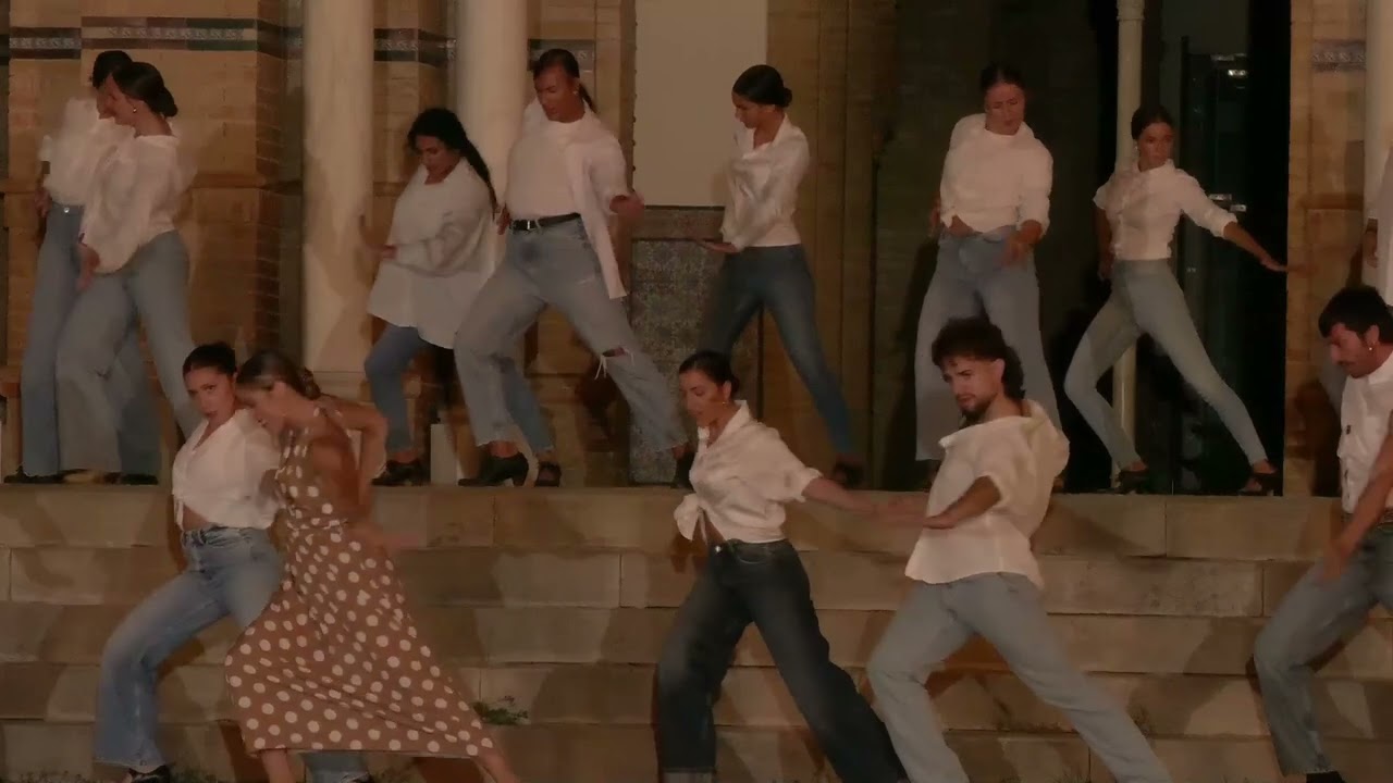 Flashmob #laBienal2024 | PATRICIA GUERRERO & EL BALLET FLAMENCO DE ANDALUCÍA