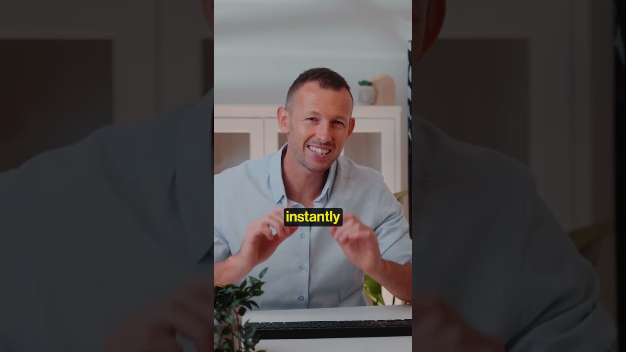 How to Reply to Fiverr Clients (the Right Way) #shorts