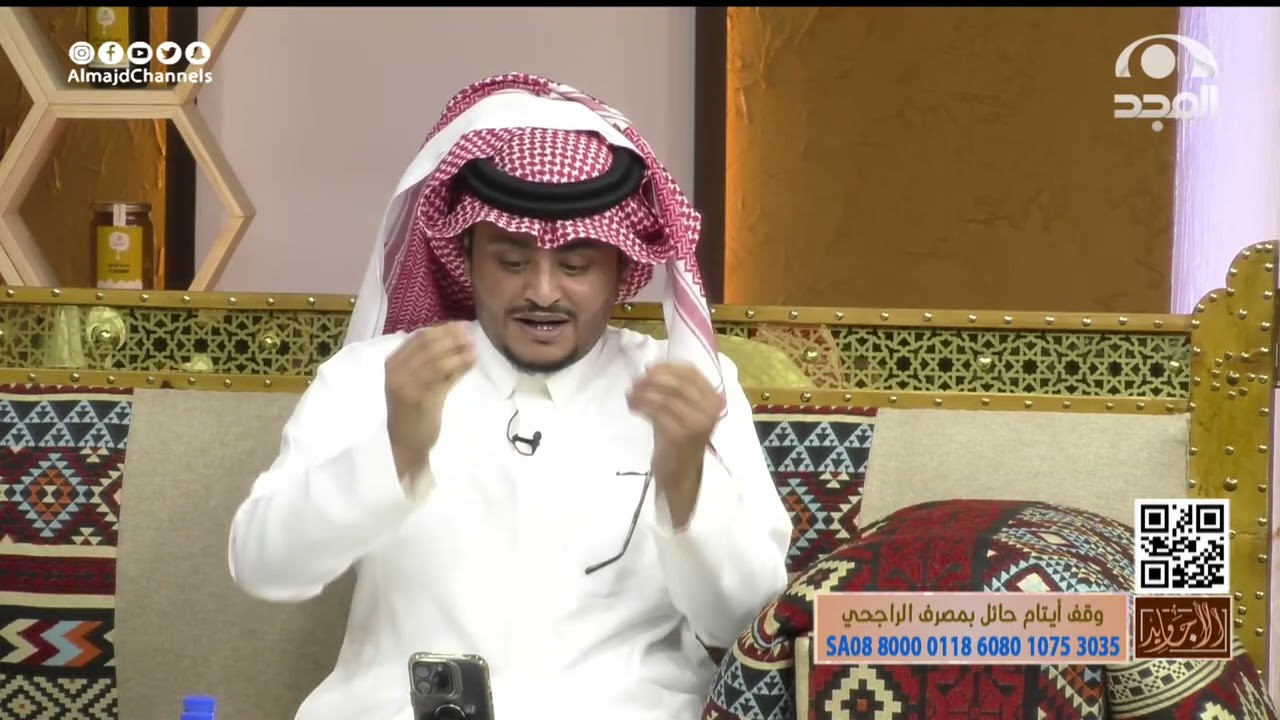 الشاعر: عبدالله رجاء العنزي يهدي والدته قصيدة جزلة علي الهواء مباشرة