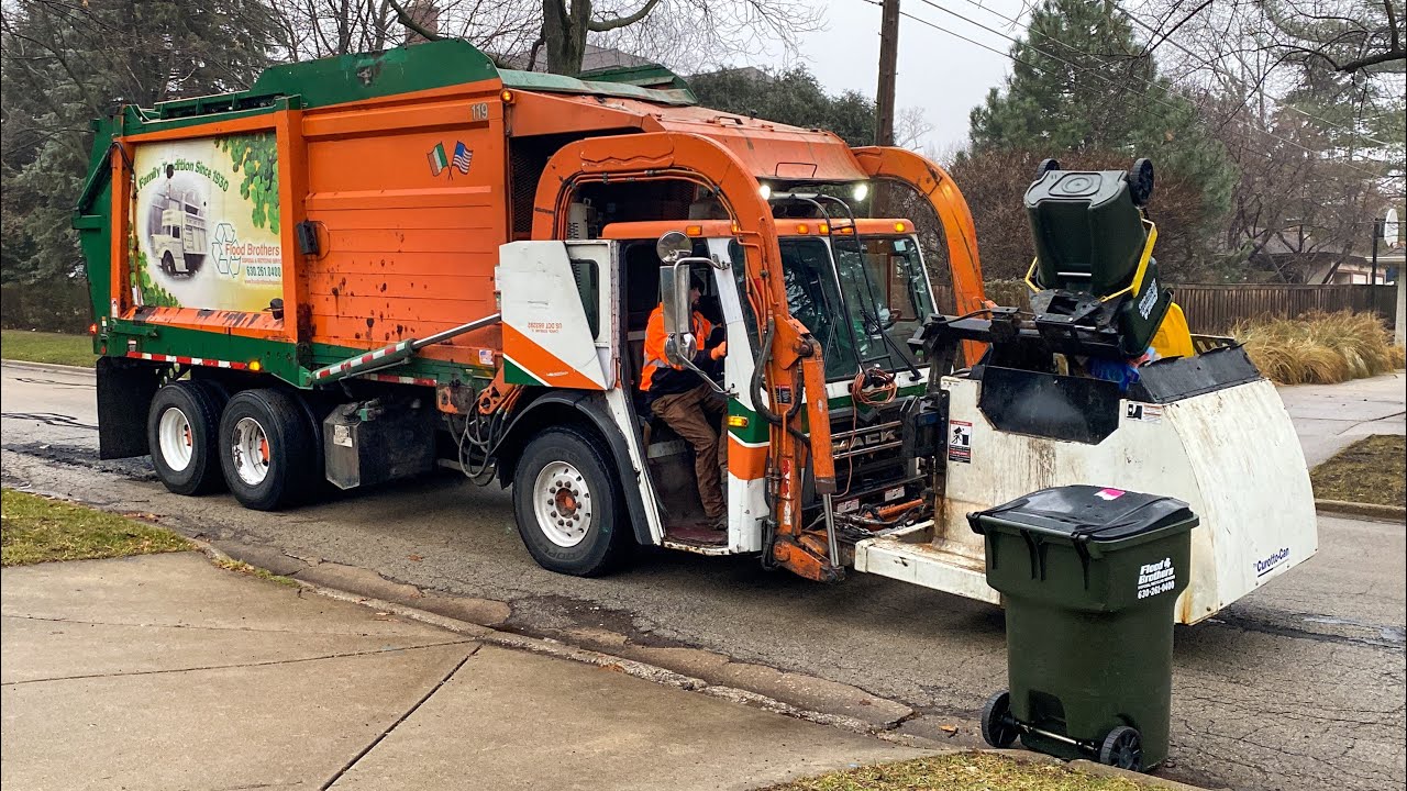 Flood Brothers Mack LEU Heil Half/Pack Curotto Can Garbage Truck