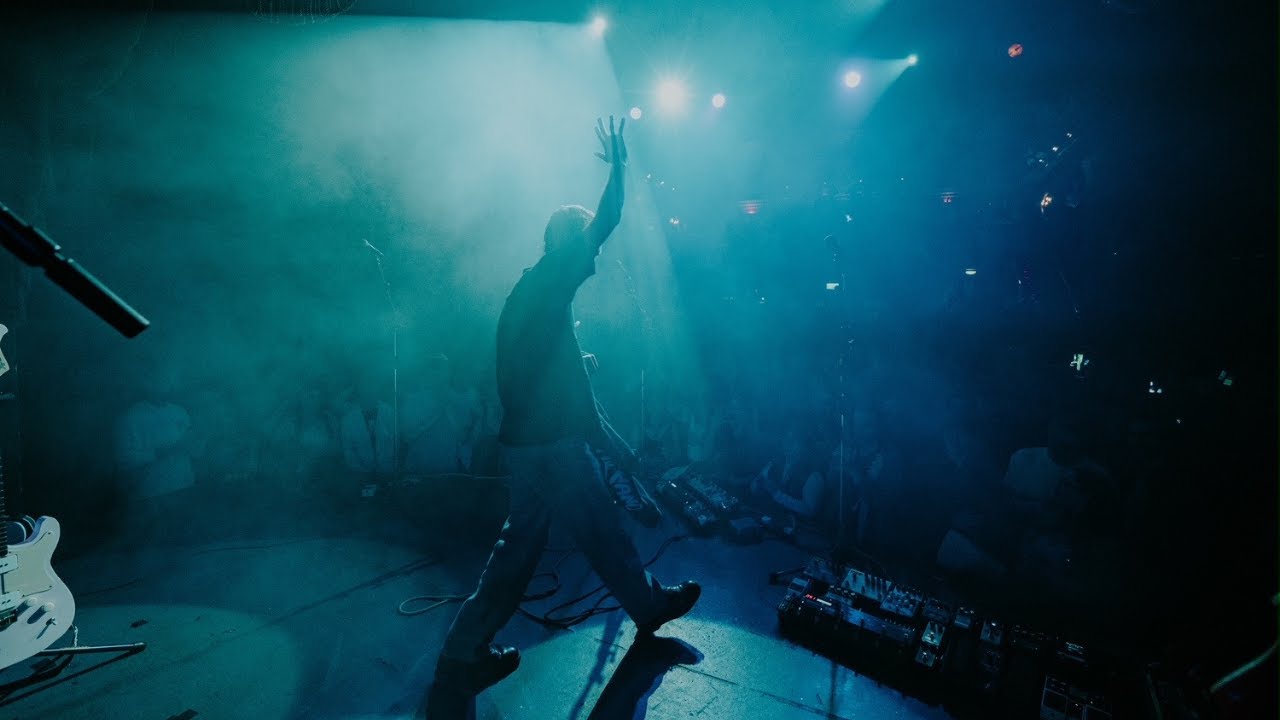 The Florentinas - Sandcastles (Live at Belfast Empire)