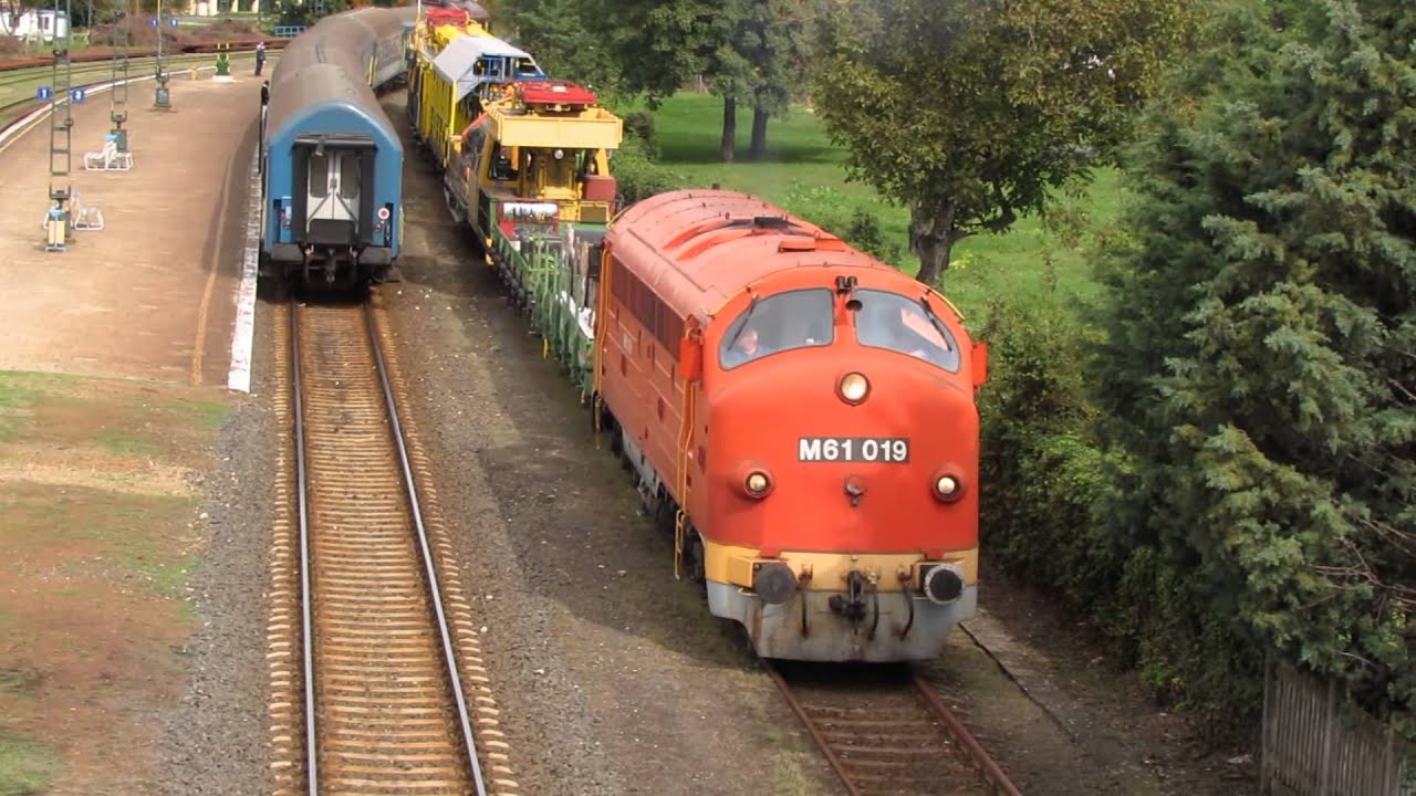M61 019 starts with special freight train from R&eacute;vf&uuml;l&ouml;p (H)