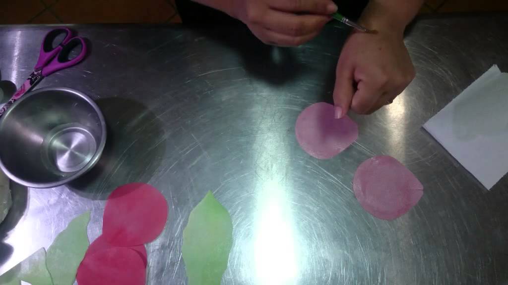 Como hacer una flor de oblea - Martha Cakes