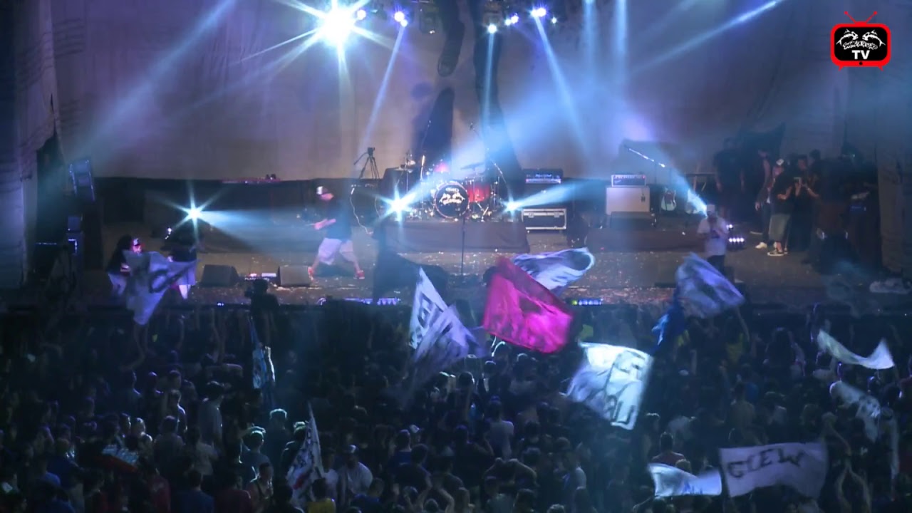 Sueño de Pescado (En Vivo Estadio Cubierto Malvinas Argentinas)
