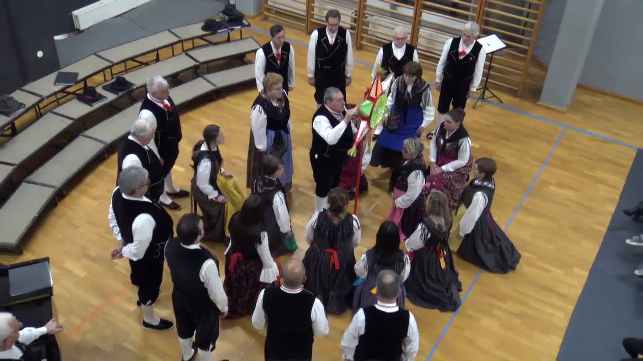 Puer Natus - Coro 