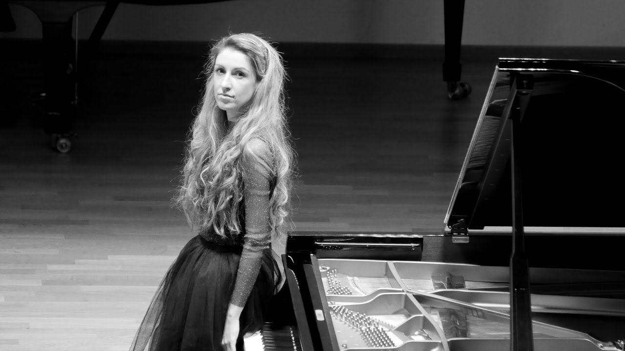 Margherita Torretta plays Davidsbündlertänze  Op.6