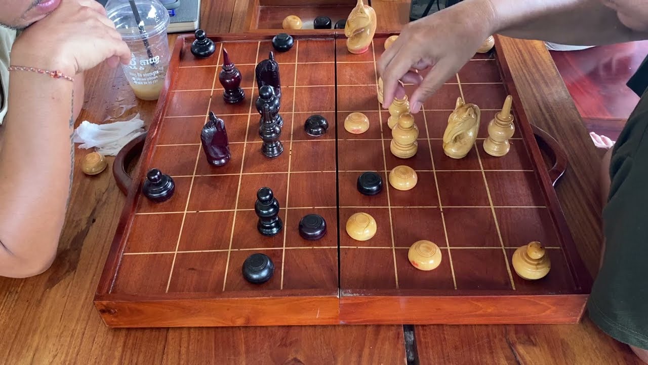 បងហុង សេងថៃ (ត្រពាំងឬស្សី) Vs ខ្លាចាស់ឆ្លងដែន (បងទី)-Mr. Hong Sengthai Vs Mr. Ty