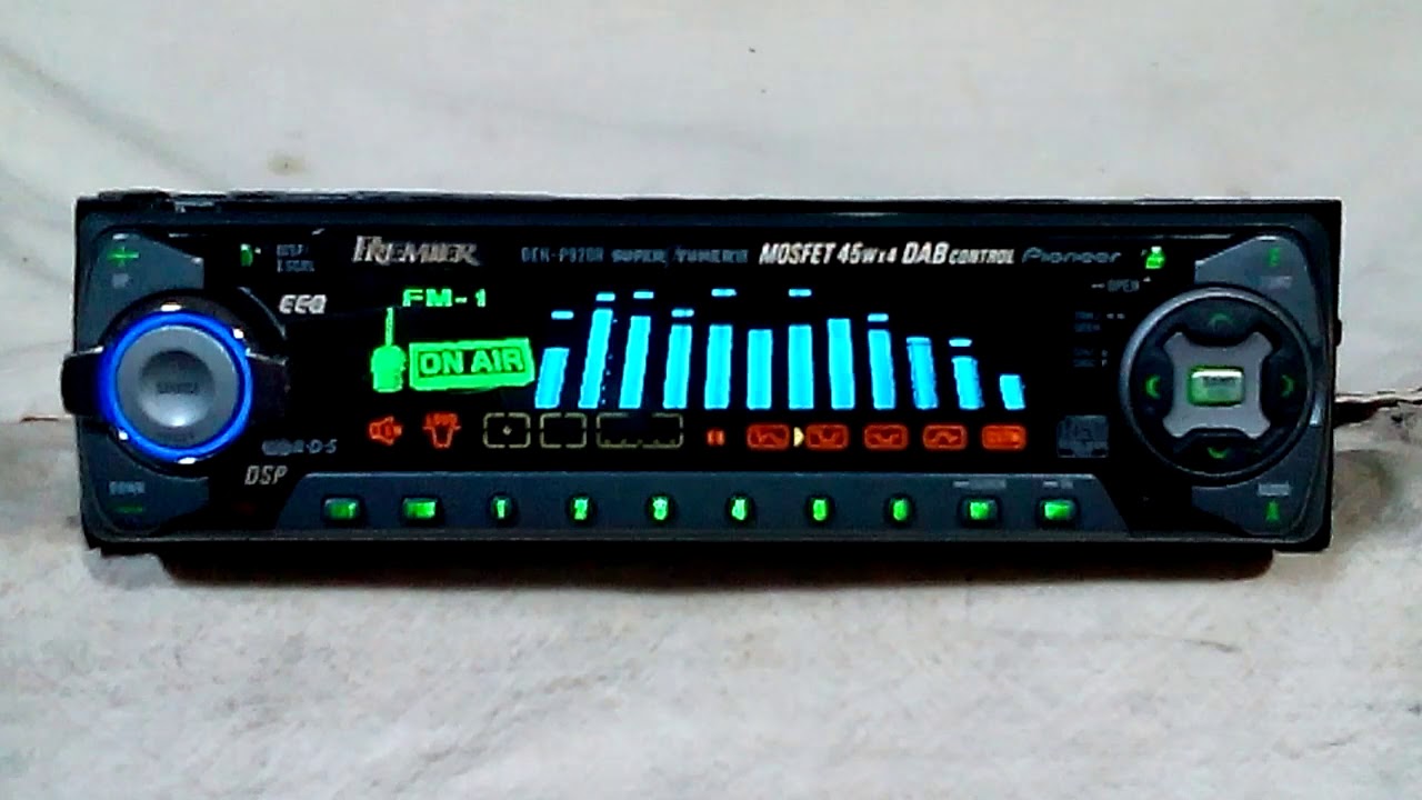 Pioneer DEH P920R AM/ FM/CD player car stereo