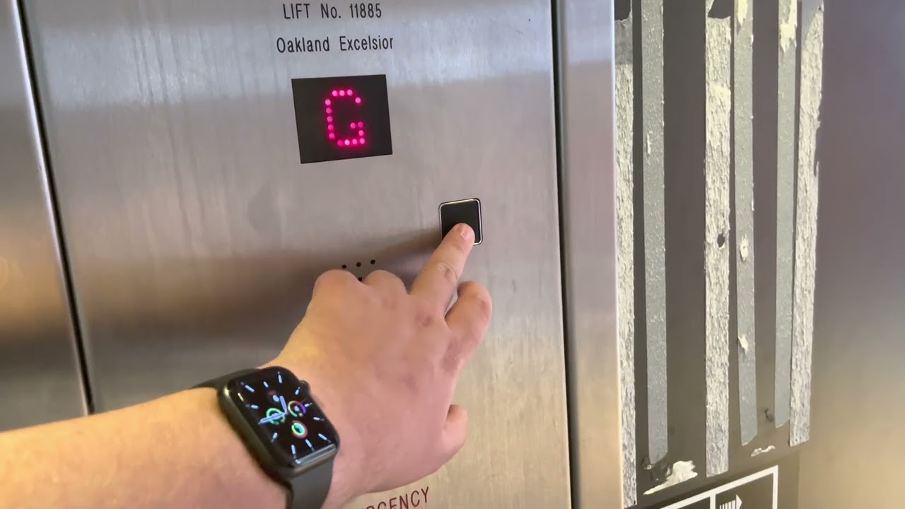 DOOR ON HOLD Oakland Excelsior Lift @ Next, Leeds (Trinity)