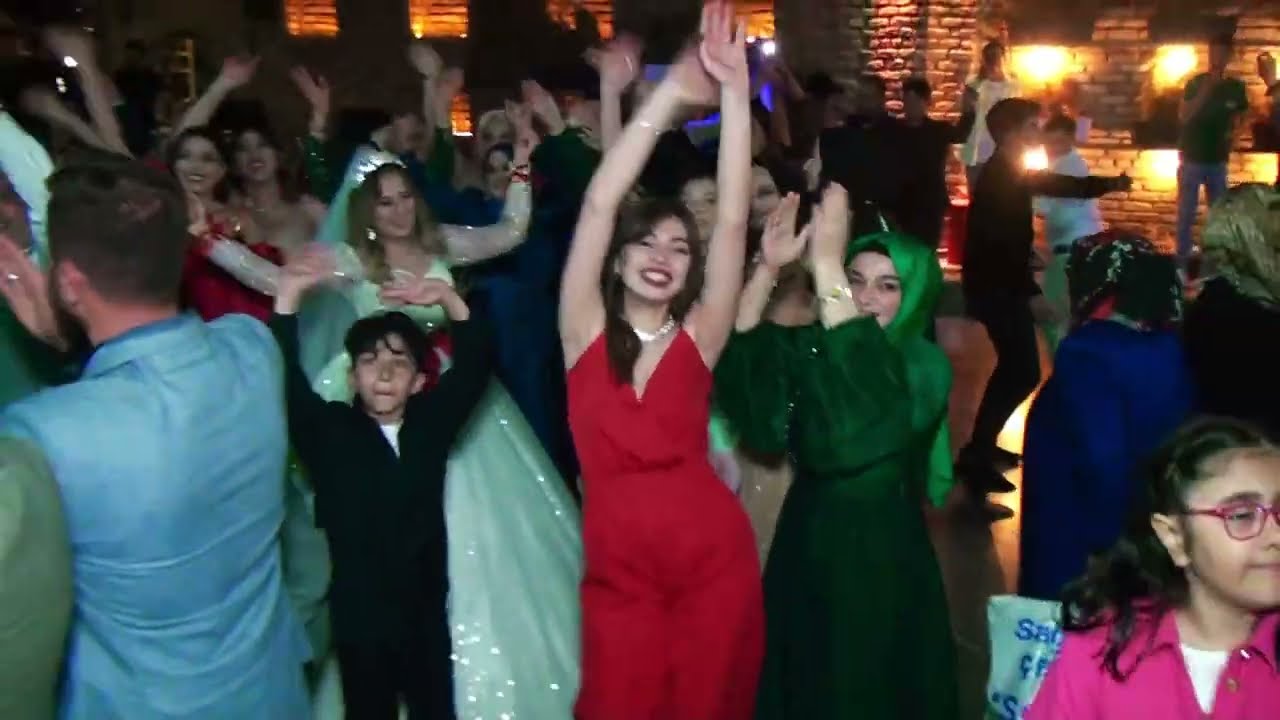 Kır Düğününün Tadı Bizimora'da bir başka oluyor