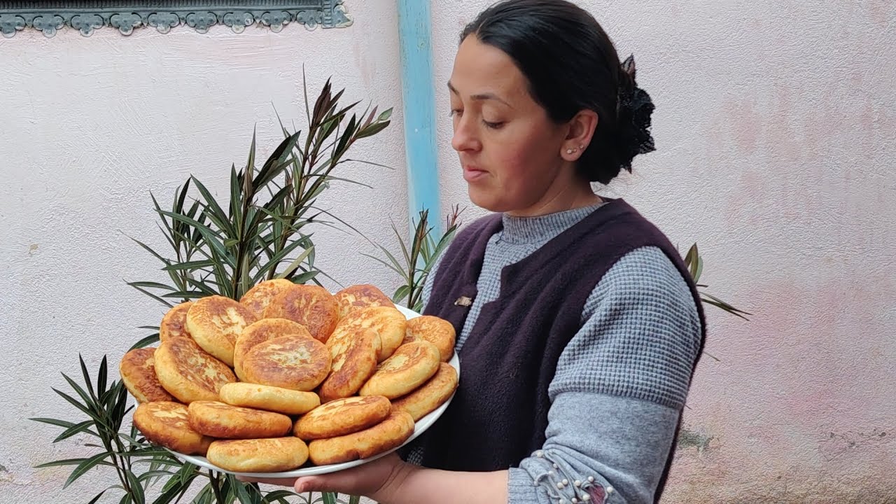 Ət və kartofla piroqlar hazırladım