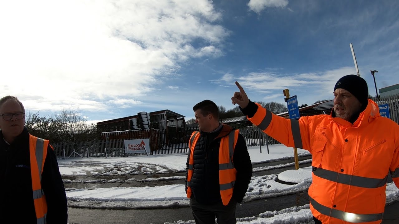 How you doing pal, this is private property! - Cold Move Oswestry Shropshire