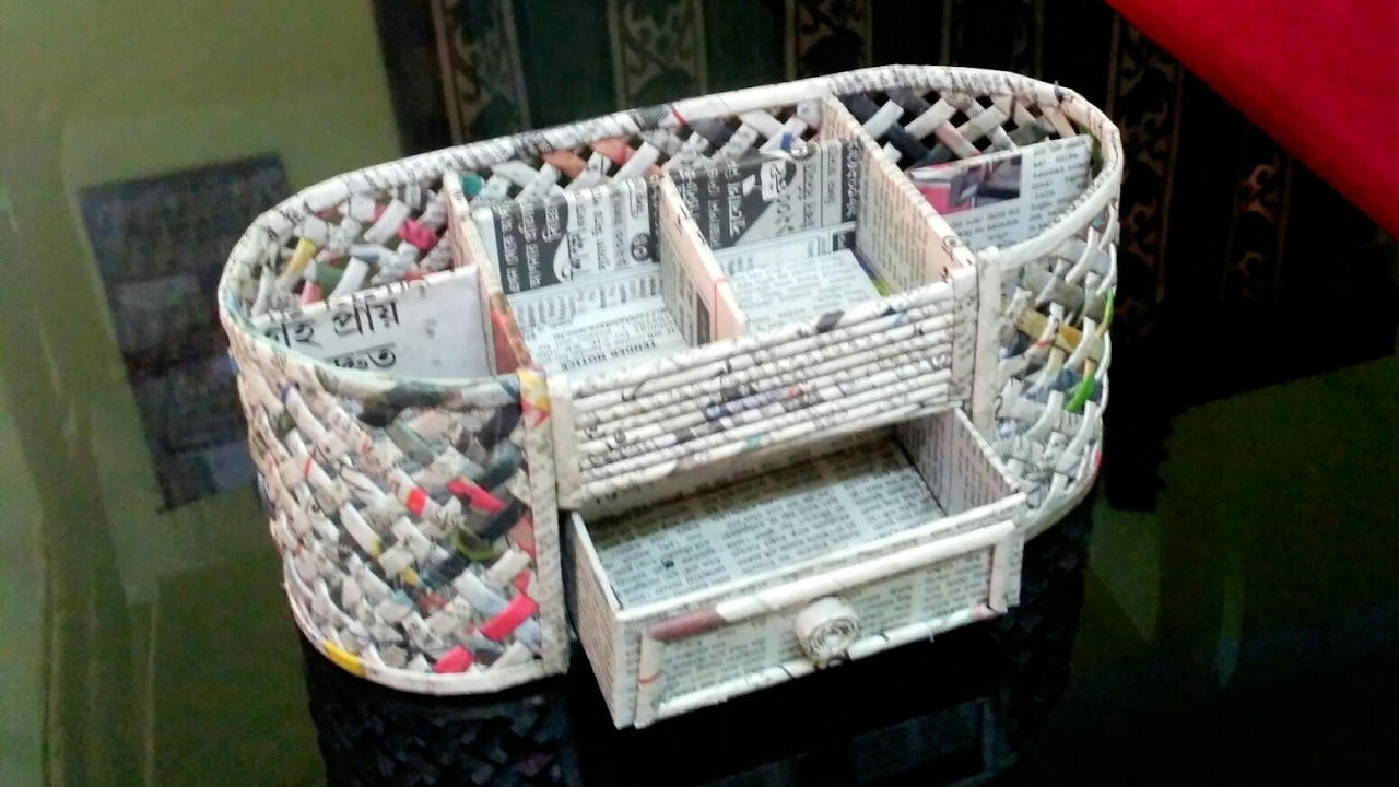 How to make a Stationery /Desk Organizer using cardboard and newspaper