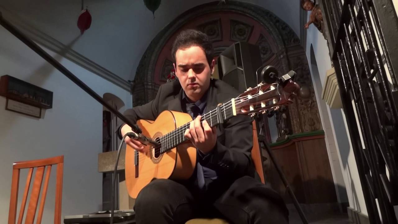 Daniel Blasco Soria interpreta 'Ronde&ntilde;a por Buler&iacute;as' - Blanes