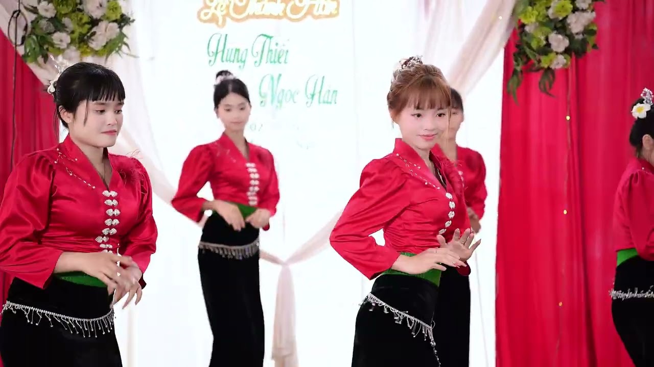 MÚA VẤN VƯƠNG CHỢ TÌNH ĐMGĐ BIỂU DIỄN TẠI LTH CR HÙNG THIẾT  NGỌC HÂN TẠI TƯ GIA NHÀ TRAI BẢN THÓN 