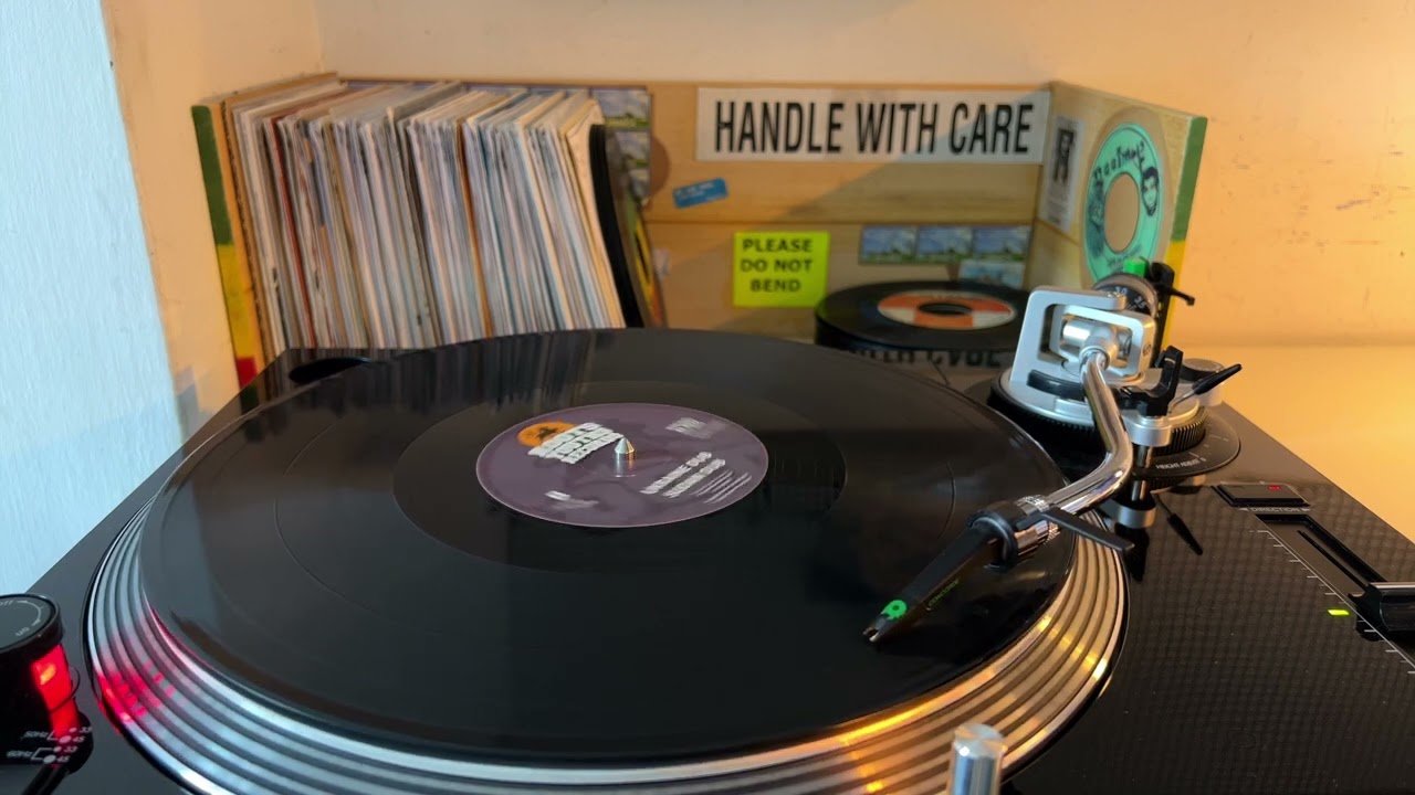 Ras Teo – Stop The Wars + Syria Dub + Ukraine Dub + Sudan Dub [2015] / ROOTS YOUTH RECORDS
