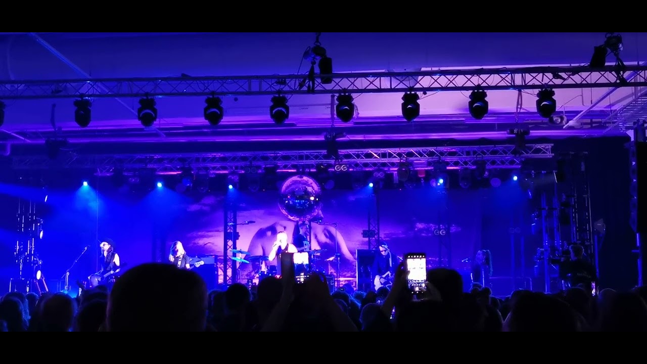 Lauri Tähkä - Sydän sininen - Paviljonki, Jyväskylä - Olkkari Klubi - 28.8.2022