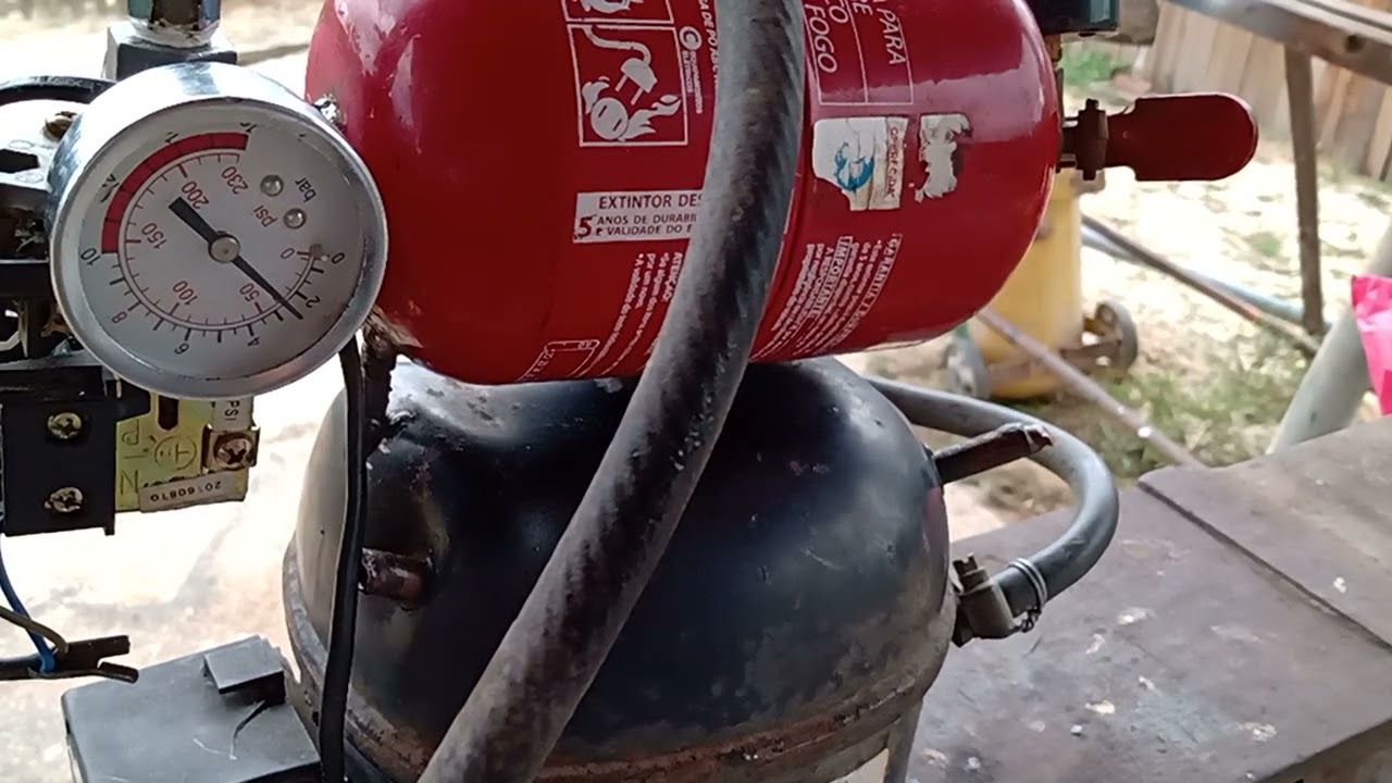 COMPRESSOR CASEIRO PARA AERÓGRAFO E OUTROS.