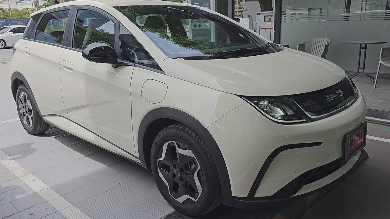 New 2023 BYD Dolphin 410KM Standard Range Coastal Cream