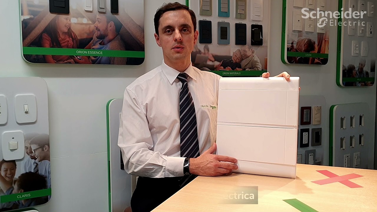 Easy9: Como inverter a porta do quadro | Schneider Electric Brasil