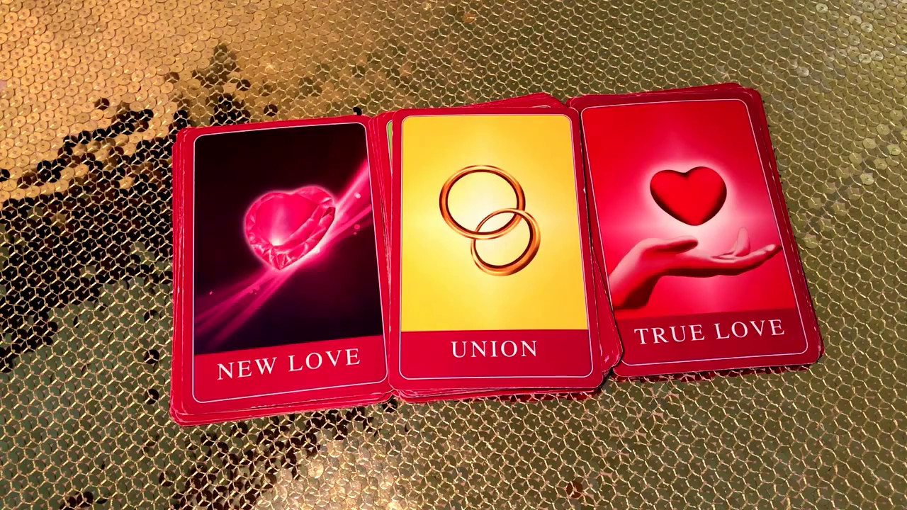 Cancer June 2017 ♋️ ♋️Overwhelming Teary Heartfelt Love 👩🏻‍🎤👩🏻‍🎤