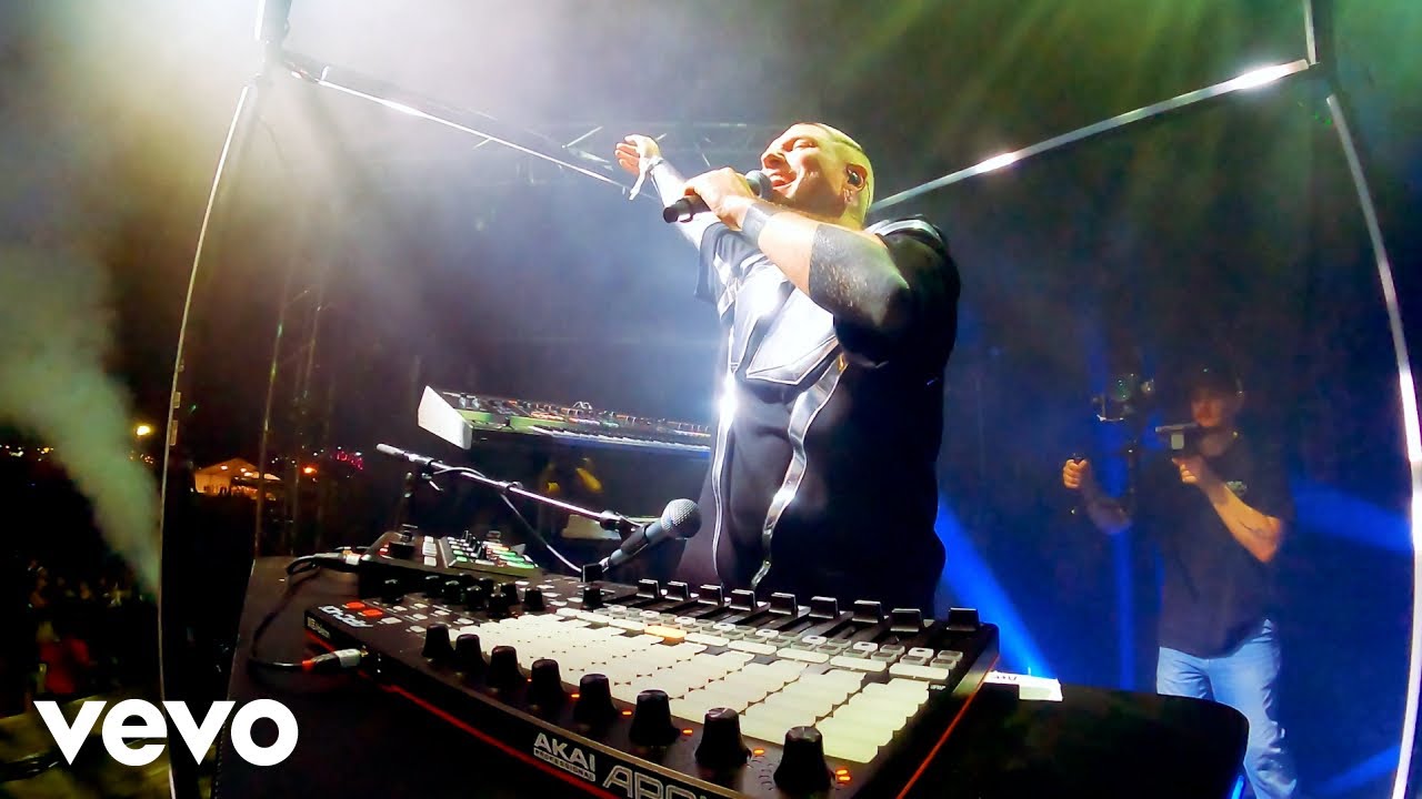 Mosimann - Underneath The Blue (Live at Garorock Festival 2024) ft. Joe Cleere