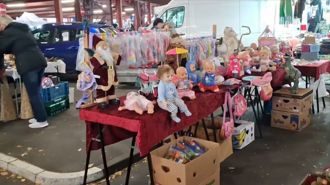 Almanya Essen pazarı ayda 1 defa ne ararsan var
