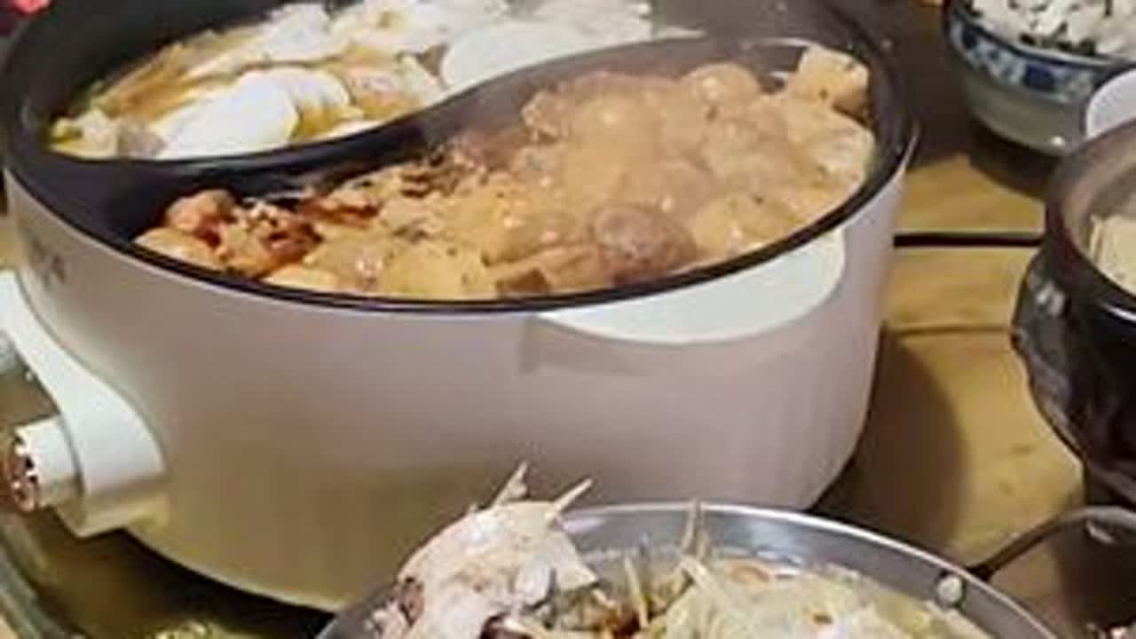搞完团年钵钵菜，回家过年了，常德餐桌上怎么少得了钵钵儿