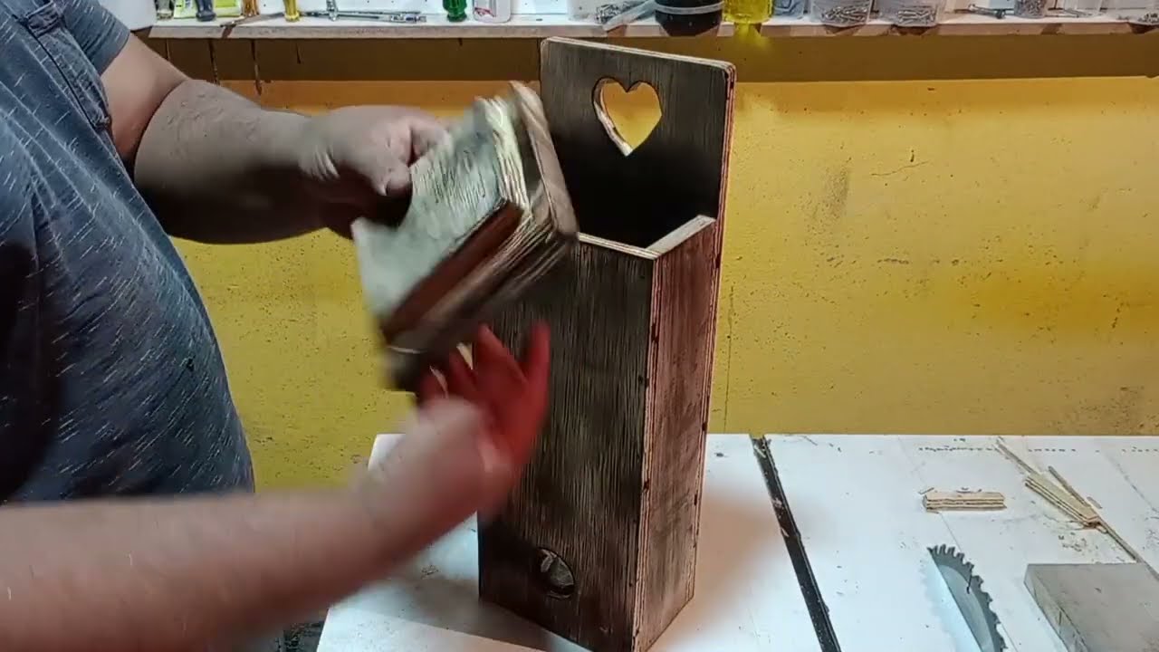 Projeto simples Porta Sacola de Madeira! Renda Extra.@Tomas Bicalho