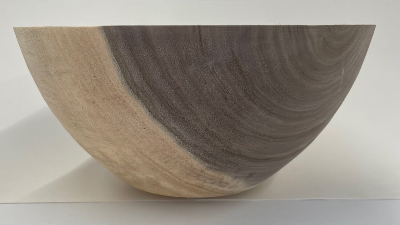 Woodturning-How I turned a Walnut Log to Bowl before lunch!! #woodworking #woodturning #walnutbowls