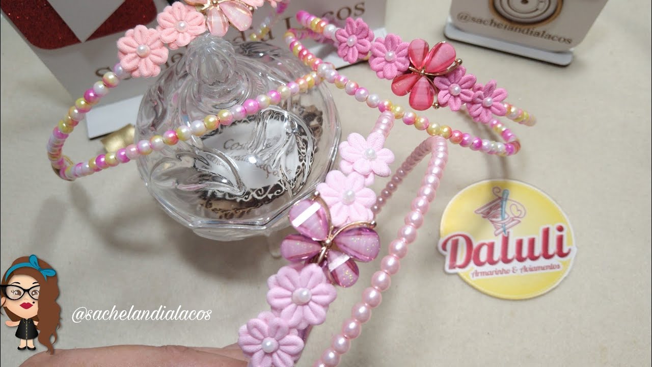 Tiara Jardim Dupla de Flores com Borboleta - Acabamento Reforçado - Por 🎀 Brenda Muniz💞