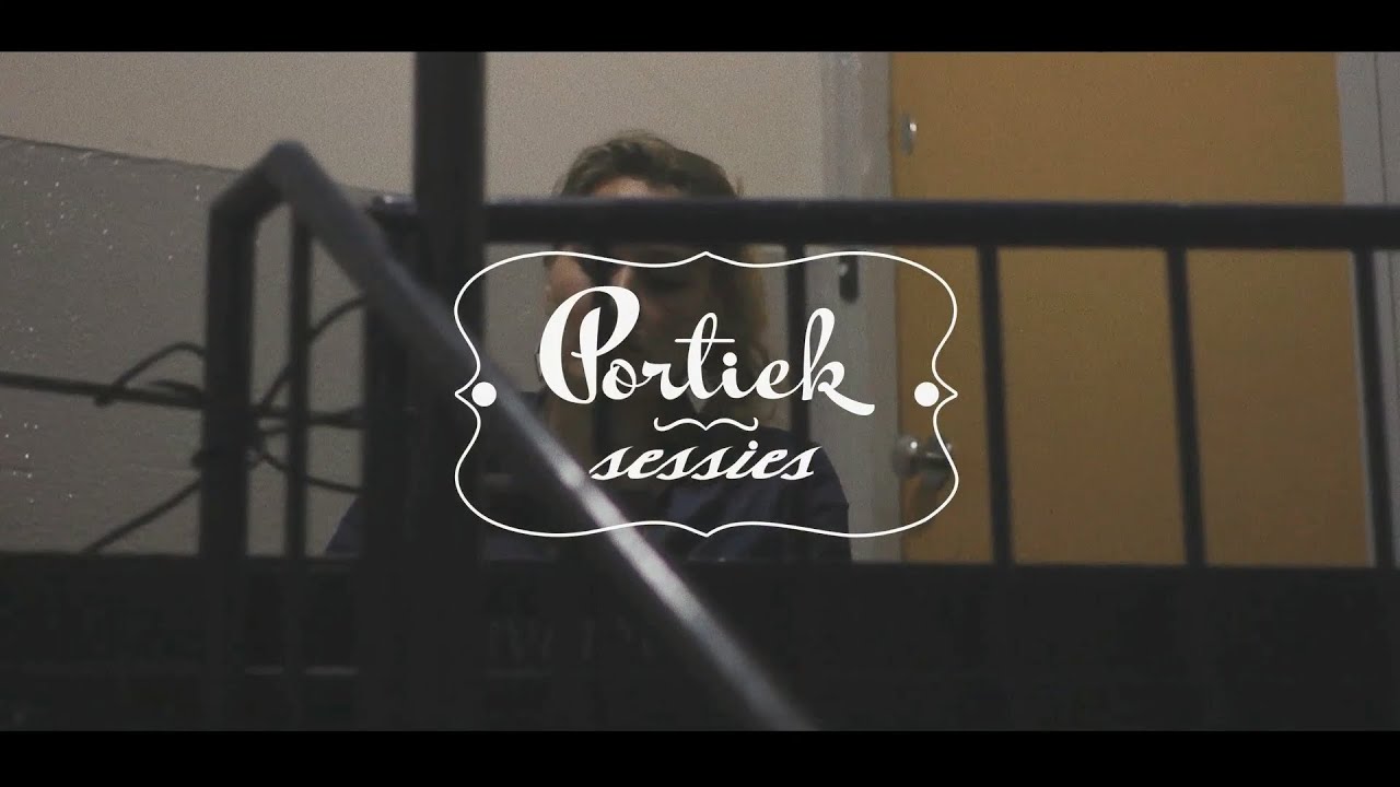 Portiek Sessie #1: ELIZABETH - Scars Don't Lie