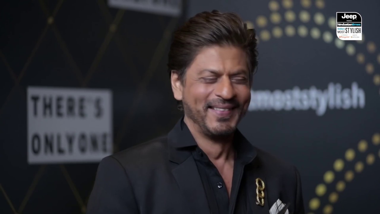 Here’s how all the female attention to Shah Rukh Khan affects Gauri Khan