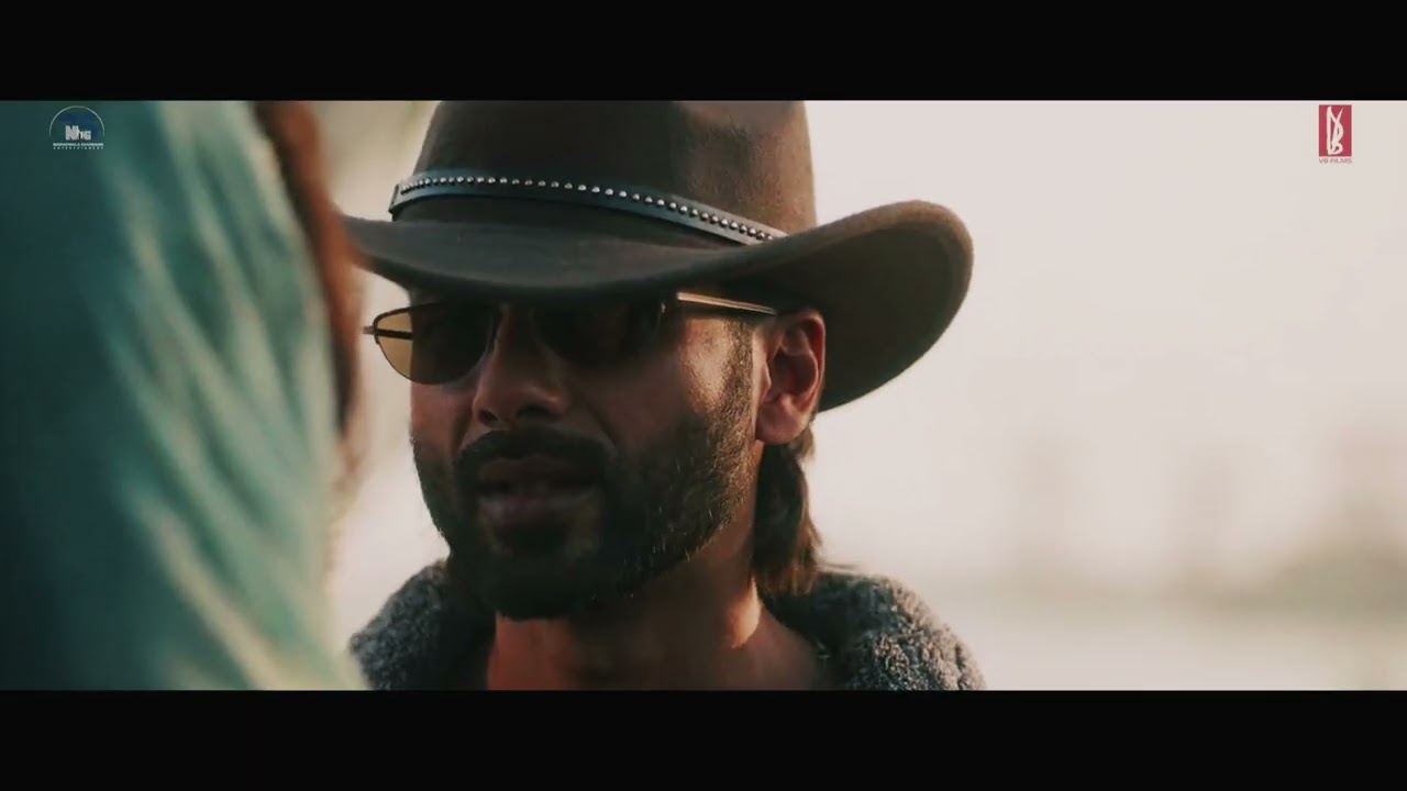 O romeo trailer release now.#movie #trailwr #oromeo #romeo #movietrailer 