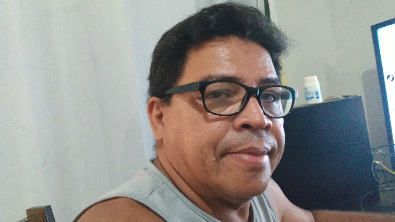 box tv não liga,led acende fraco.