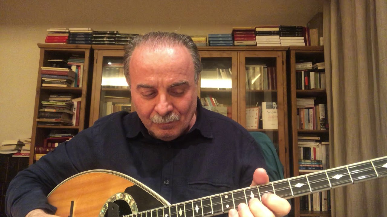 ''ΜΕΝΟΥΜΕ ΣΠΙΤΙ''με τον Μπάμπη ΤσέρτοΤΡΟΠΑΙΑ(ΤΟ ΤΡΑΓΟΥΔΙ ΤΟΥ ΜΩΡΙΑ) Θ.ΣΑΚΕΛΛΑΡΙΔΗ-Μ.ΤΡΑΙΦΟΡΟΥ