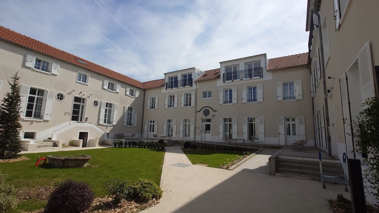 رحلة اوروبا #1 من الدمام الى باريس ✈️