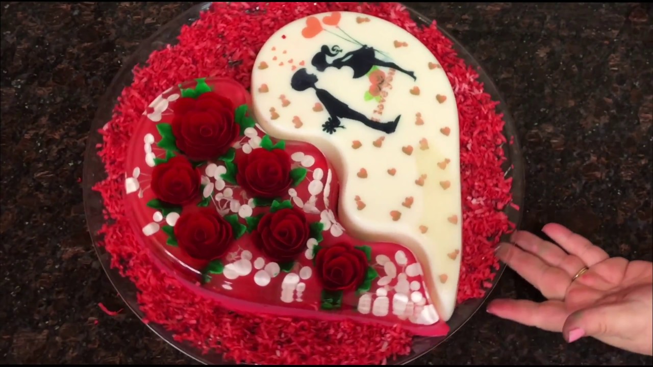 ROSAS INYECTADAS EN CORAZON PARTIDO